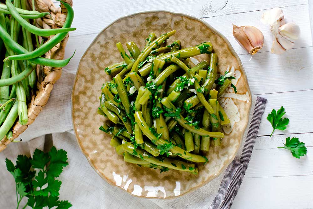 Bohnensalat Rezept mit grünen Bohnen und Zwiebeln (lecker)