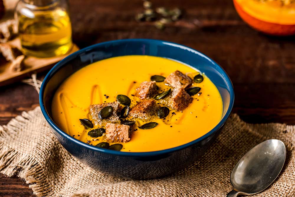 Schnelle Kürbissuppe mit Kokosmilch | Schlanke-Rezepte